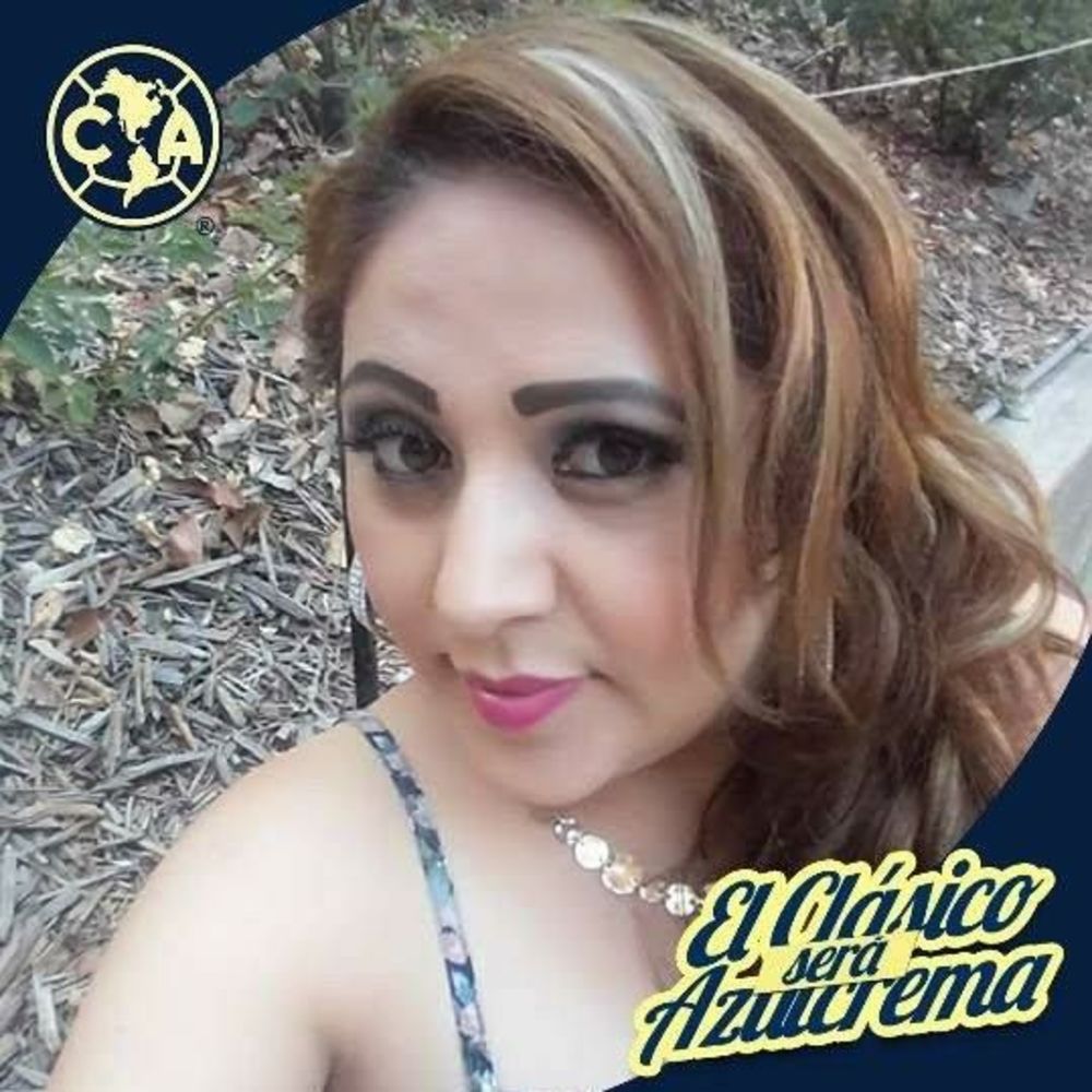 Meet your Posher, Yesenia